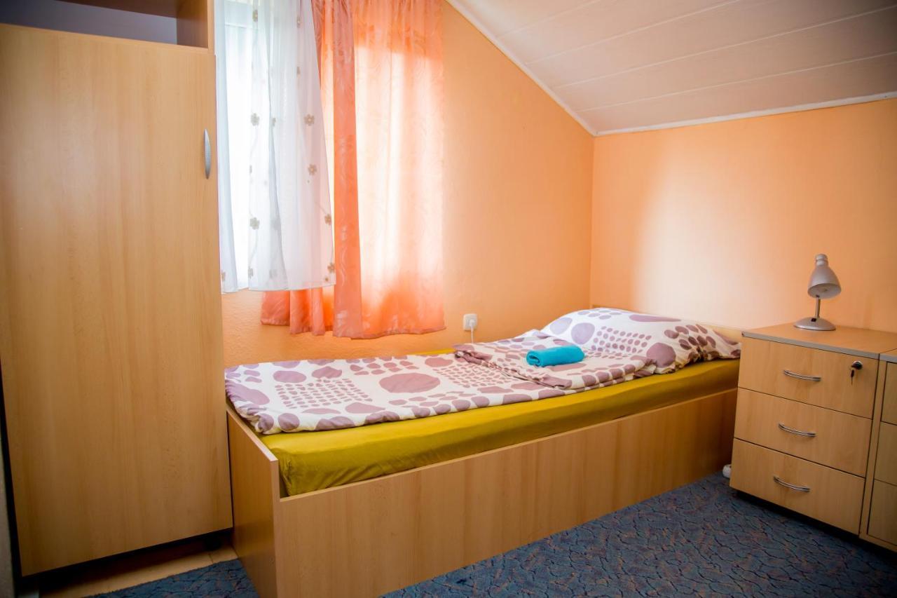 Villa Dino Kulen Vakuf Esterno foto